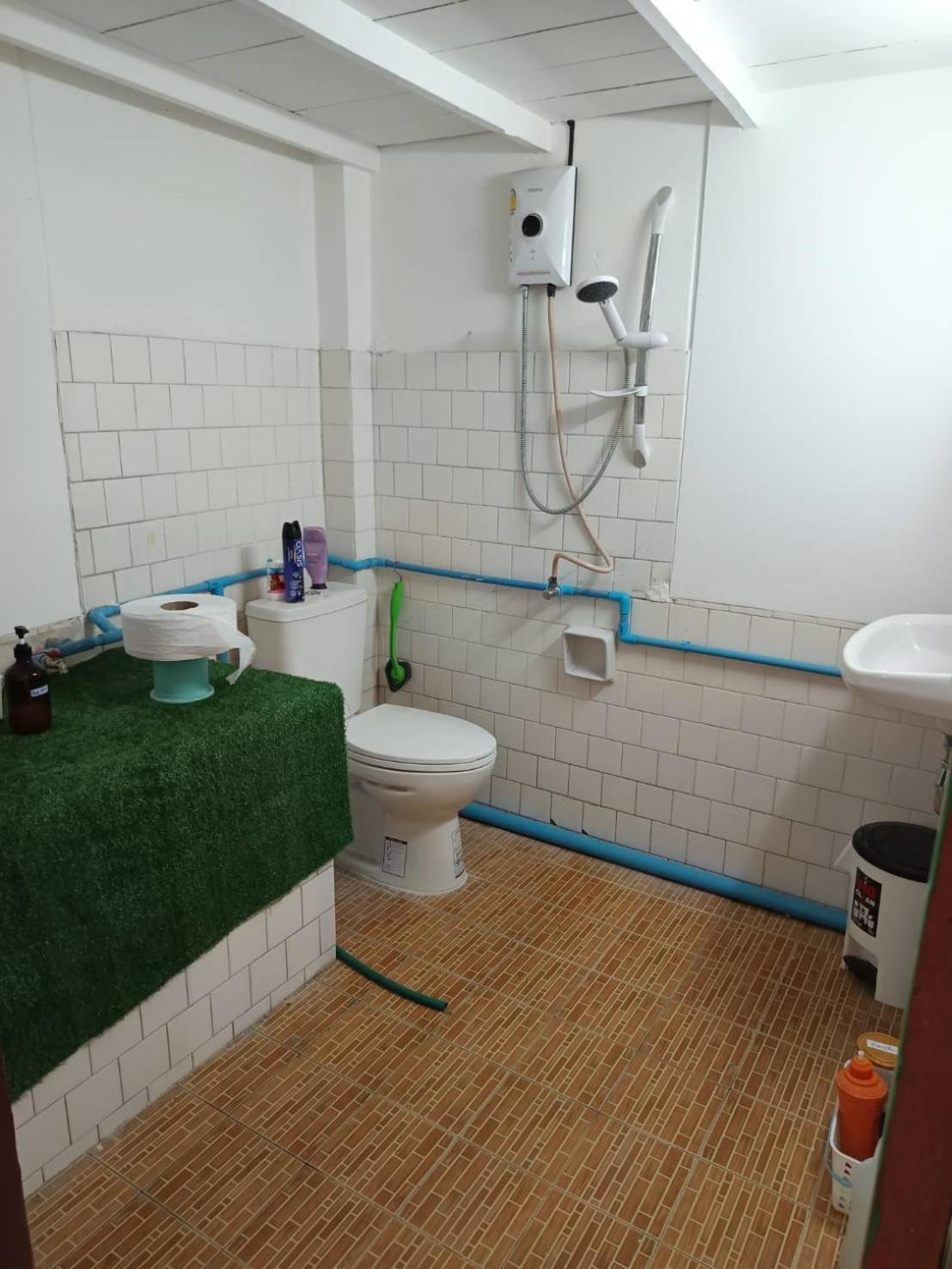 Sleep Break Hostel Sathon Bangkok Esterno foto