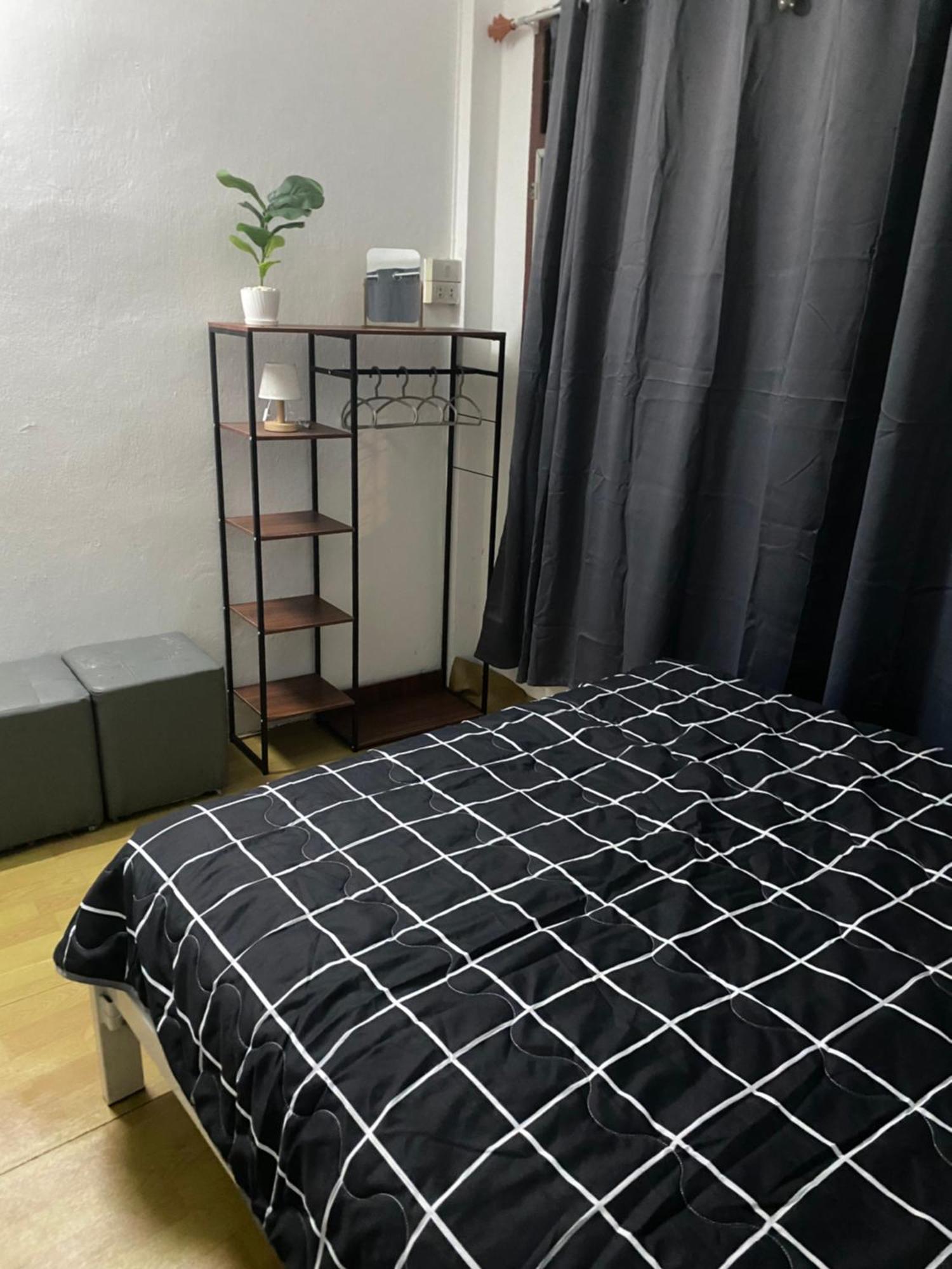 Sleep Break Hostel Sathon Bangkok Esterno foto
